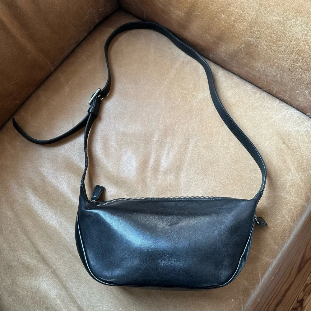 Madewell Black Leather Crescent Crossbody Bag with Gold Hardware - Picture 6 of 16